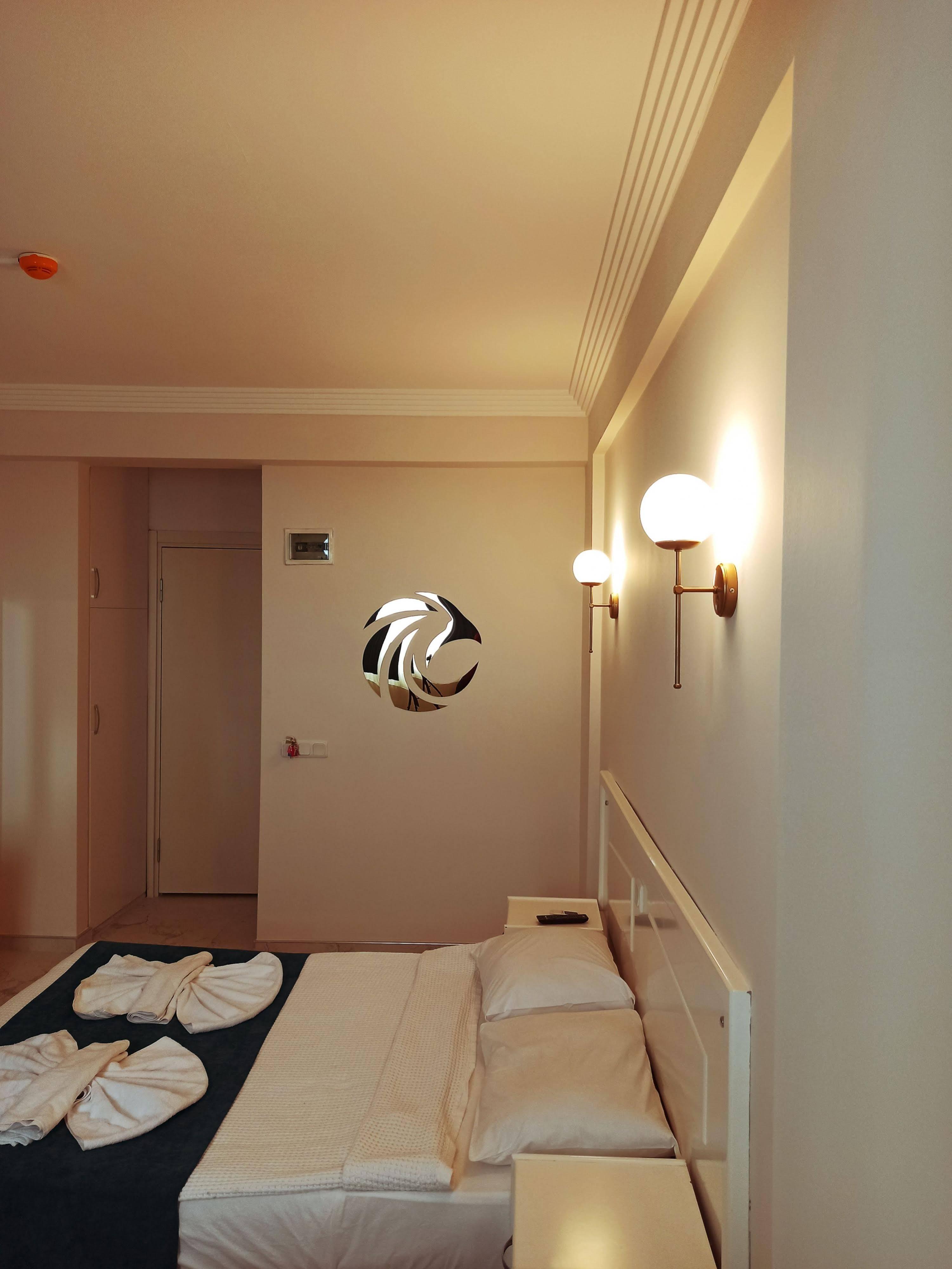 Aquila Beach Hotel フェティエ エクステリア 写真