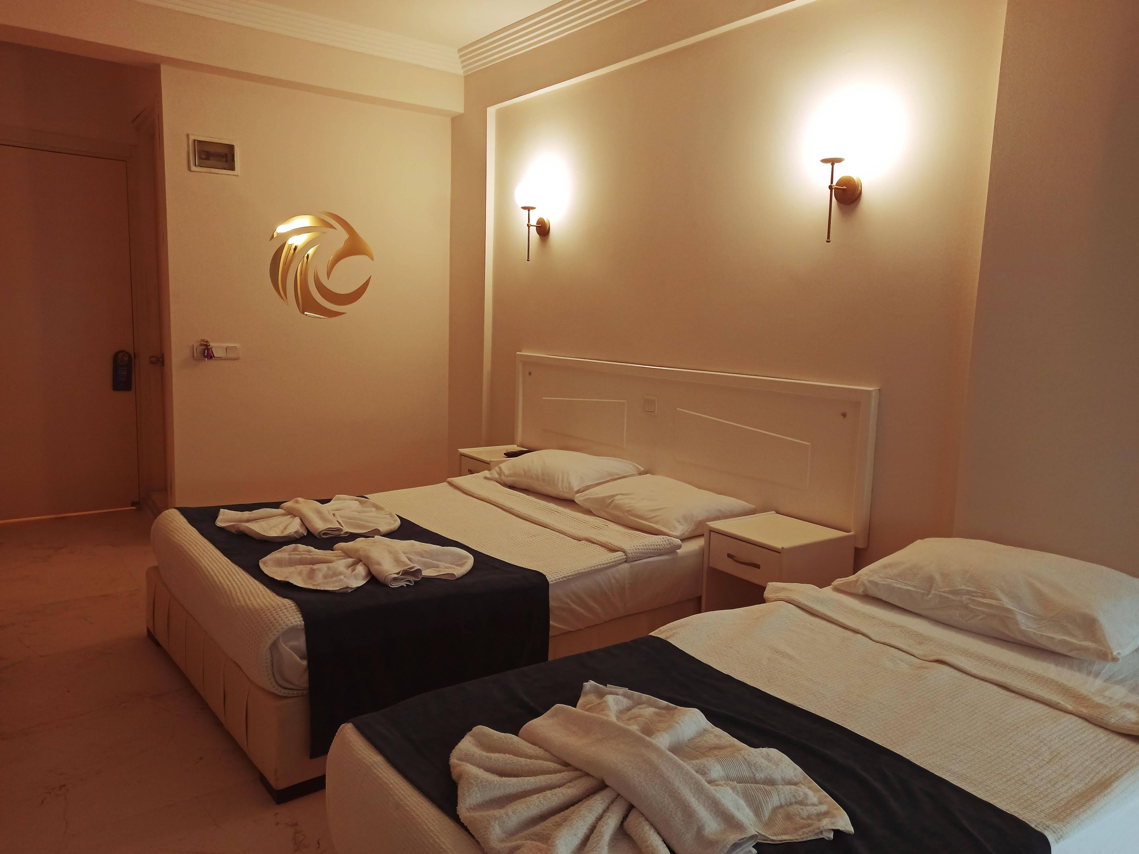 Aquila Beach Hotel フェティエ エクステリア 写真